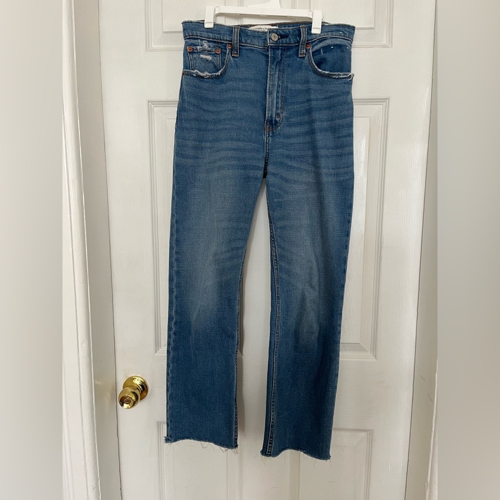 Abercrombie & Fitch The Ankle Straight Ultra High Rise Jeans